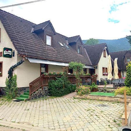 Penzion Lestiny Экстерьер фото